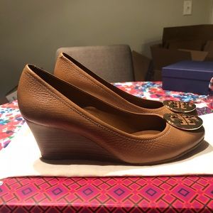 Tan Tory Burch Wedge
